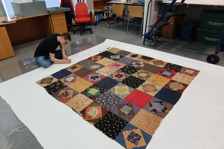 Working with a large quilt